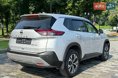 Внедорожник / Кроссовер Nissan Rogue 2021 в 