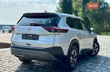 Внедорожник / Кроссовер Nissan Rogue 2021 в 