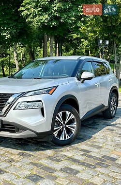 Внедорожник / Кроссовер Nissan Rogue 2021 в 