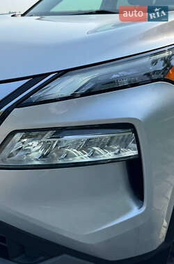 Внедорожник / Кроссовер Nissan Rogue 2021 в 