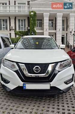 Позашляховик / Кросовер Nissan Rogue 2016 в Києві