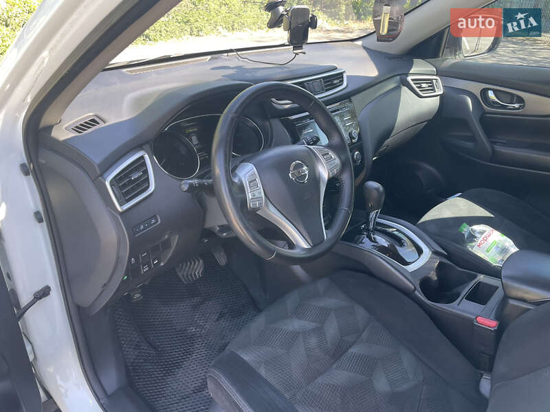 Внедорожник / Кроссовер Nissan Rogue 2015 в Днепре
