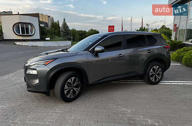 Внедорожник / Кроссовер Nissan Rogue 2023 в 