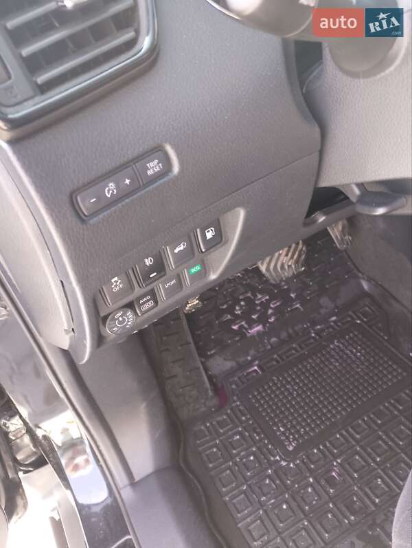 Позашляховик / Кросовер Nissan Rogue 2018 в Таращі