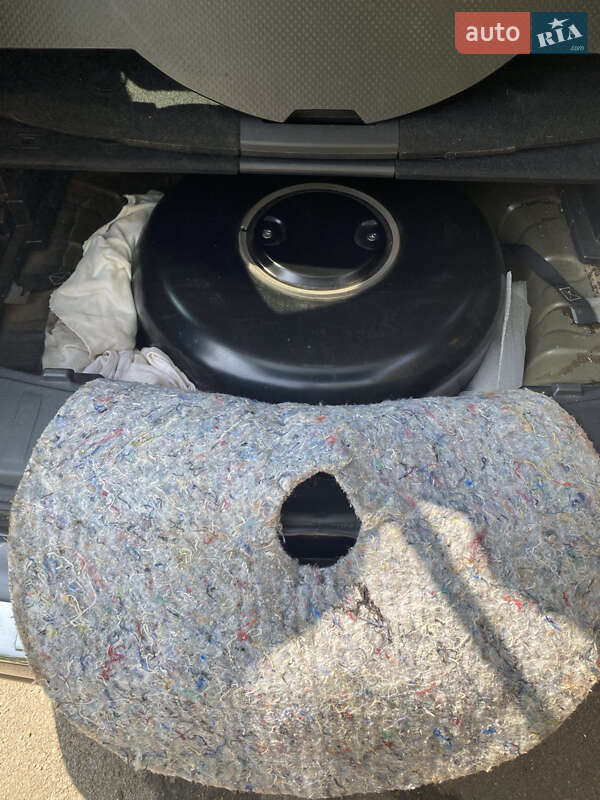 Позашляховик / Кросовер Nissan Rogue 2016 в Полтаві