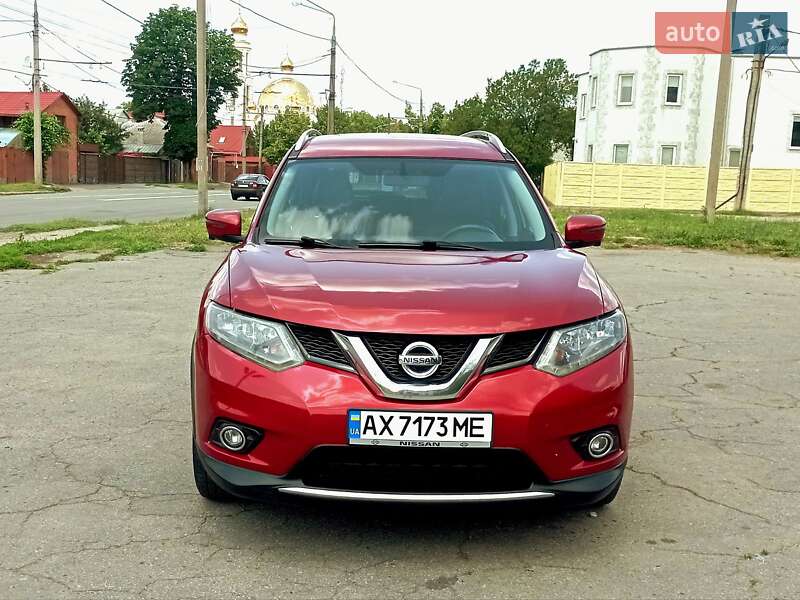 Позашляховик / Кросовер Nissan Rogue 2016 в Харкові