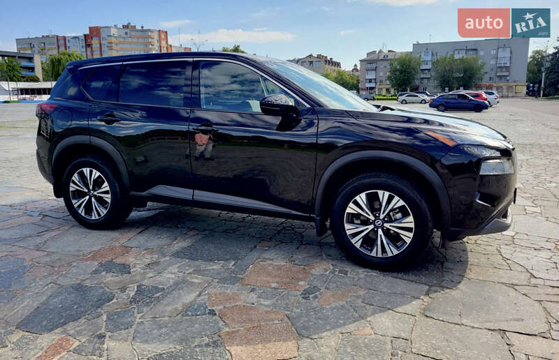 Внедорожник / Кроссовер Nissan Rogue 2021 в Кременчуге