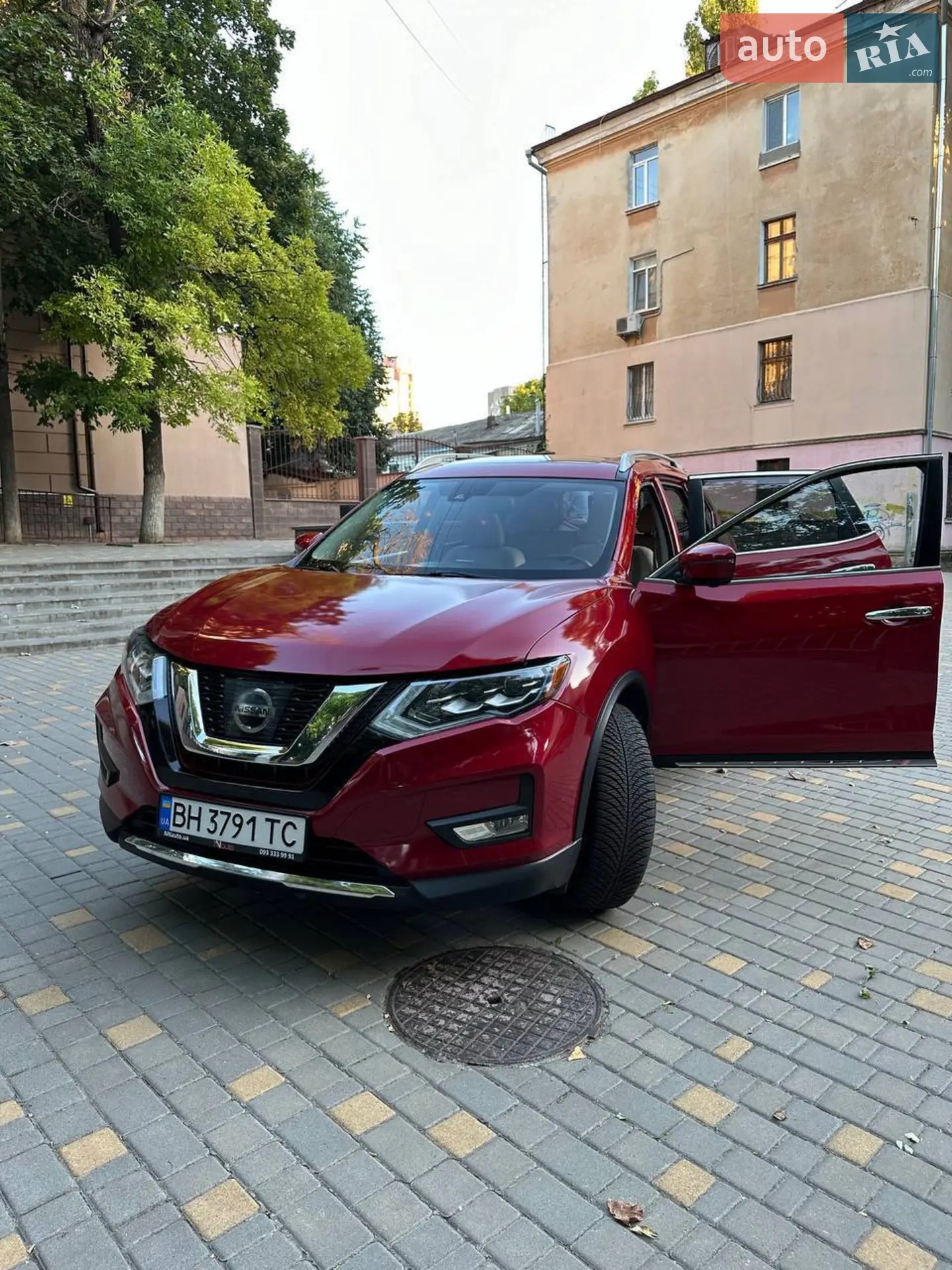 2017 Nissan Rogue - фото 1