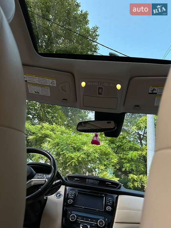 Внедорожник / Кроссовер Nissan Rogue 2017 в Одессе