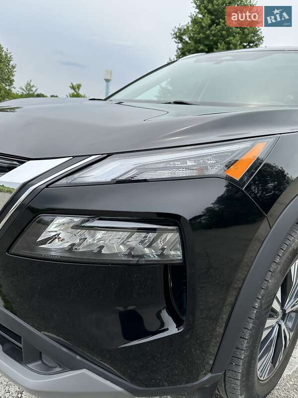 Позашляховик / Кросовер Nissan Rogue 2021 в Білогородці