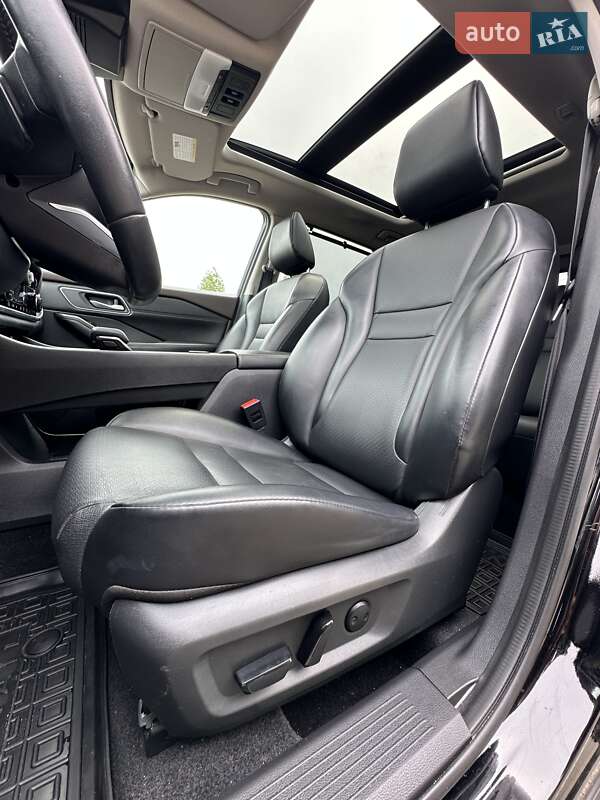 Позашляховик / Кросовер Nissan Rogue 2021 в Білогородці