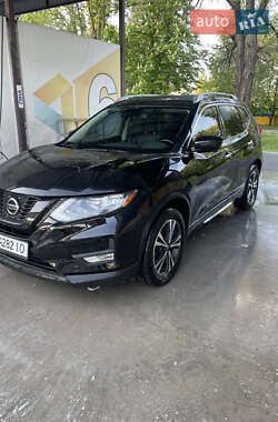 Позашляховик / Кросовер Nissan Rogue 2020 в Кременчуці