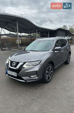 Внедорожник / Кроссовер Nissan Rogue 2019 в Киеве