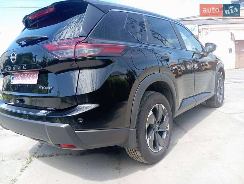 Внедорожник / Кроссовер Nissan Rogue 2024 в Киеве