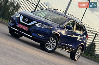 Позашляховик / Кросовер Nissan Rogue 2017 в Києві