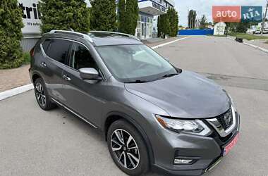 Внедорожник / Кроссовер Nissan Rogue 2019 в 