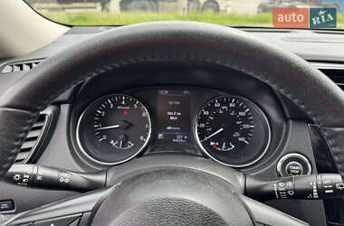 Внедорожник / Кроссовер Nissan Rogue 2019 в 