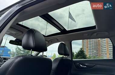 Внедорожник / Кроссовер Nissan Rogue 2019 в 