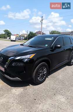 Внедорожник / Кроссовер Nissan Rogue 2022 в Дубно