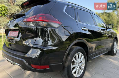 Внедорожник / Кроссовер Nissan Rogue 2019 в 