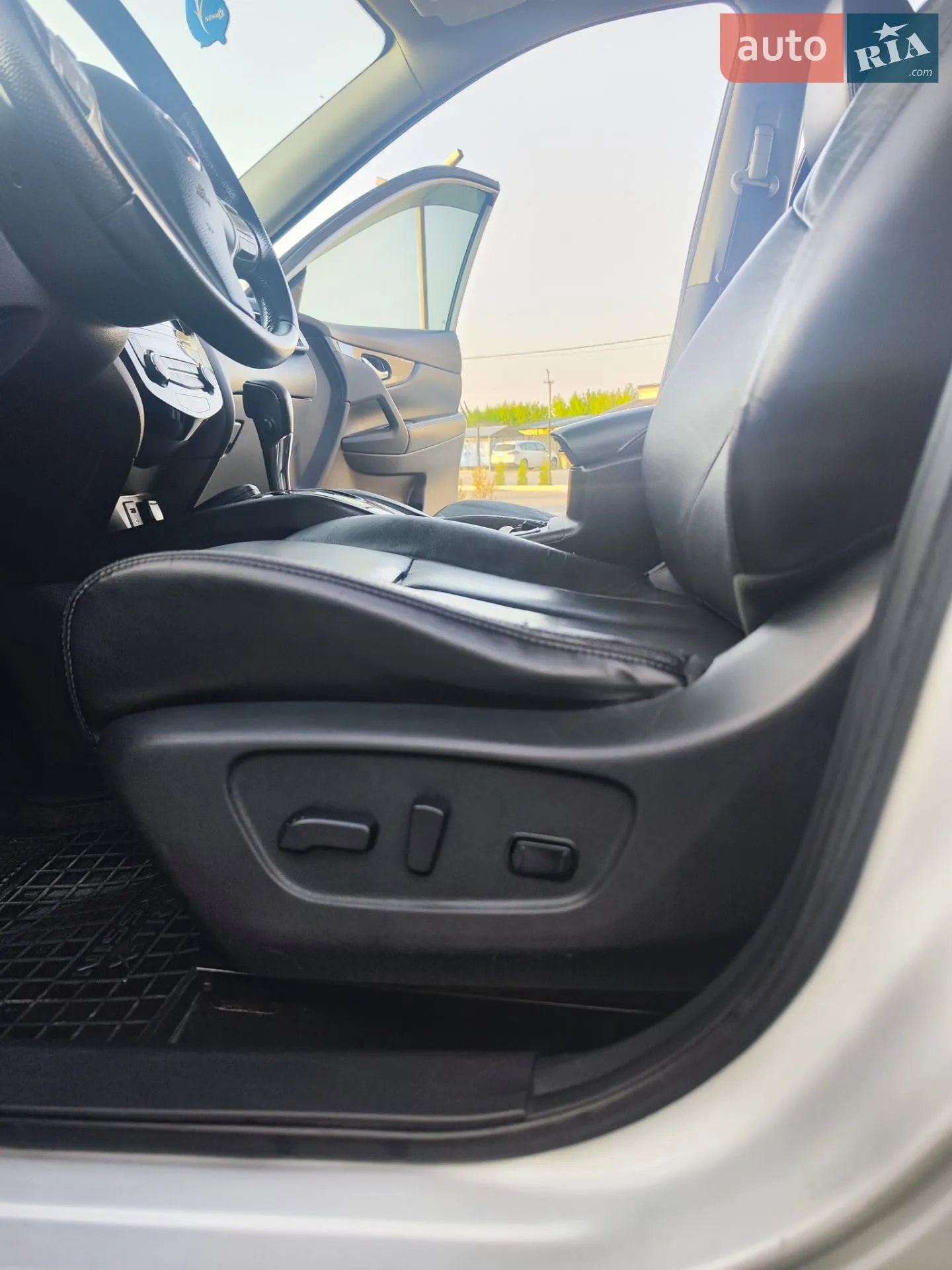 2014 Nissan Rogue - мініатюра 33