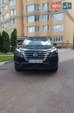 Внедорожник / Кроссовер Nissan Rogue 2024 в 