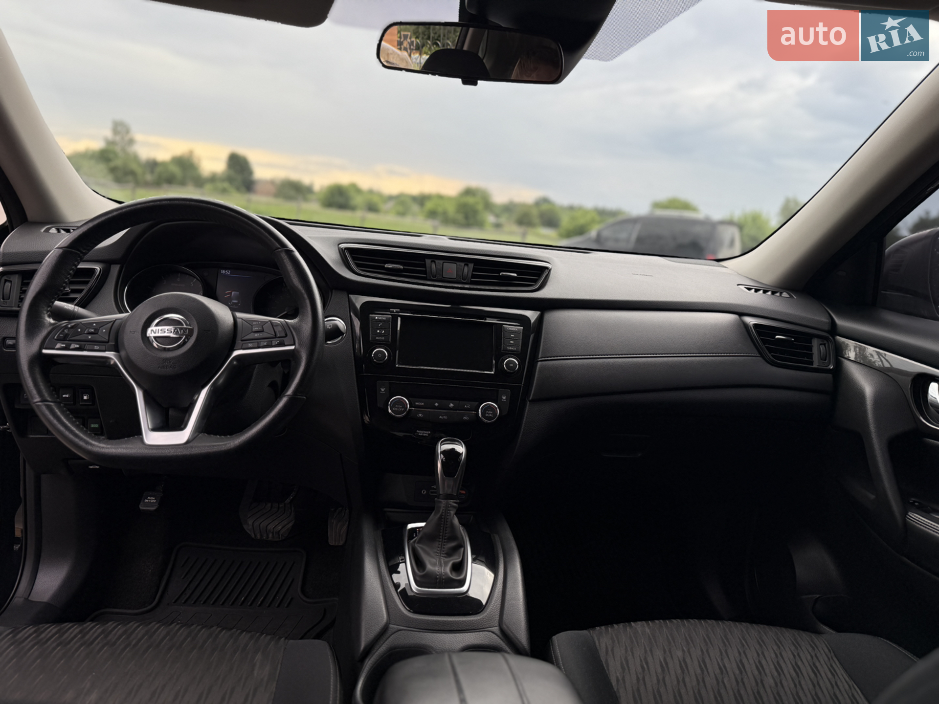 2018 Nissan Rogue - мініатюра 10