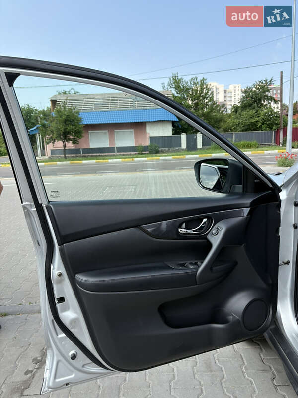 Позашляховик / Кросовер Nissan Rogue 2019 в Києві