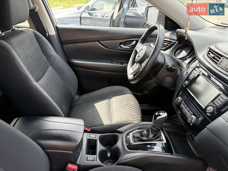 Позашляховик / Кросовер Nissan Rogue 2019 в Києві