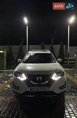 Внедорожник / Кроссовер Nissan Rogue 2018 в Харькове