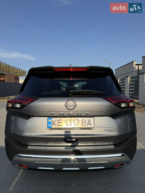 Внедорожник / Кроссовер Nissan Rogue 2023 в Днепре