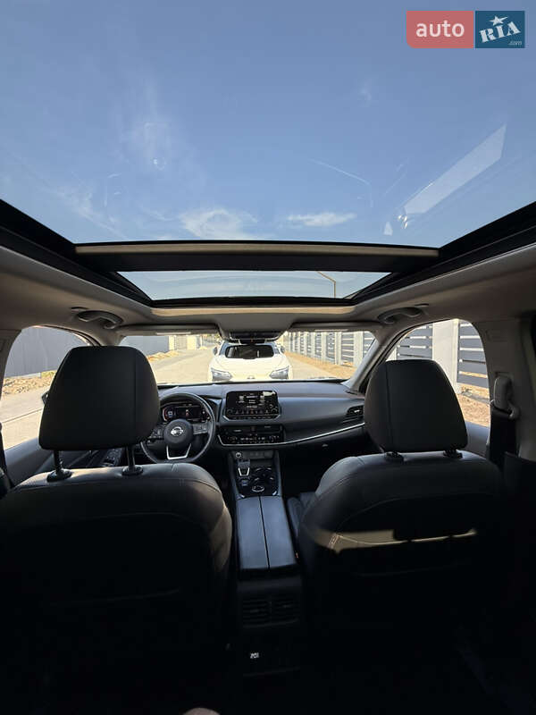 Внедорожник / Кроссовер Nissan Rogue 2023 в Днепре