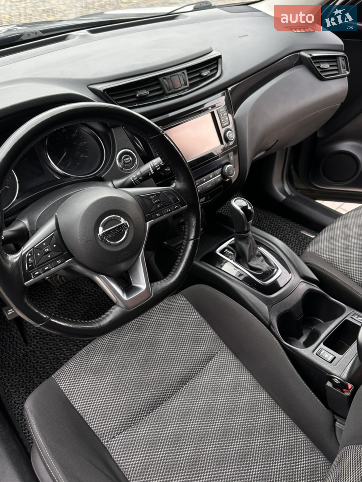 2017 Nissan Rogue - мініатюра 18
