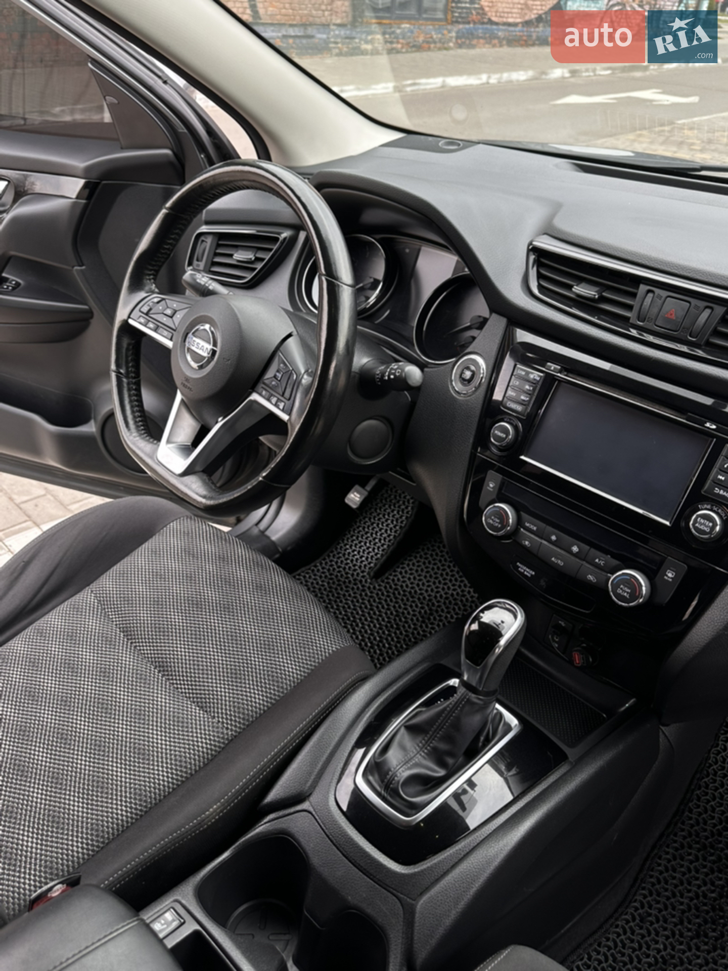 2017 Nissan Rogue - мініатюра 22