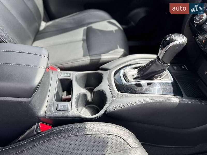 Позашляховик / Кросовер Nissan Rogue 2019 в Рівному