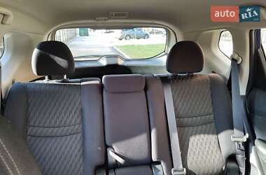 Внедорожник / Кроссовер Nissan Rogue 2018 в 