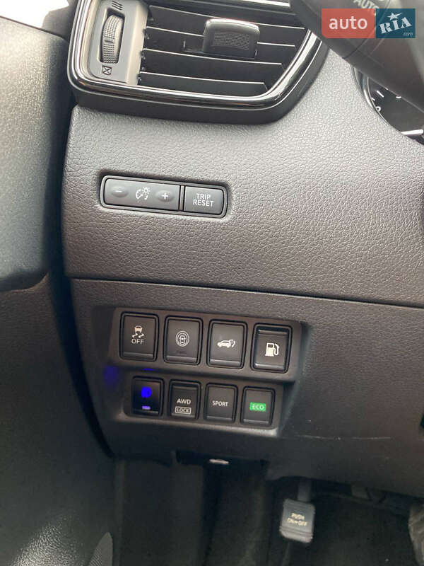 Позашляховик / Кросовер Nissan Rogue 2020 в Кременчуці