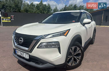 Позашляховик / Кросовер Nissan Rogue 2021 в Рівному