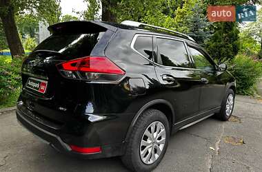 Внедорожник / Кроссовер Nissan Rogue 2016 в 