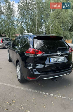 Внедорожник / Кроссовер Nissan Rogue 2016 в 