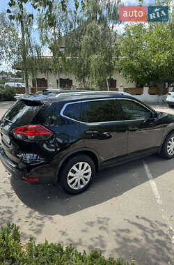Внедорожник / Кроссовер Nissan Rogue 2016 в 