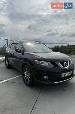 Позашляховик / Кросовер Nissan Rogue 2015 в Києві