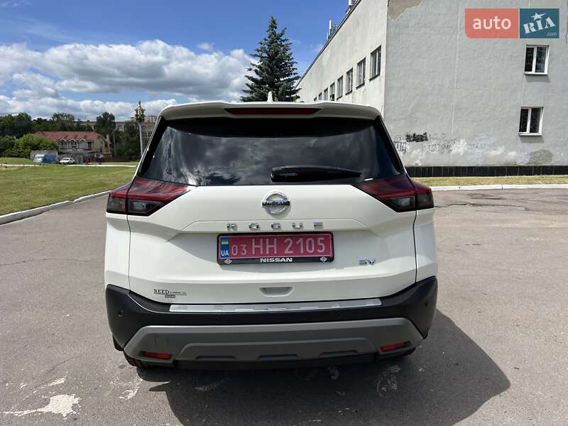 Внедорожник / Кроссовер Nissan Rogue 2020 в Ровно