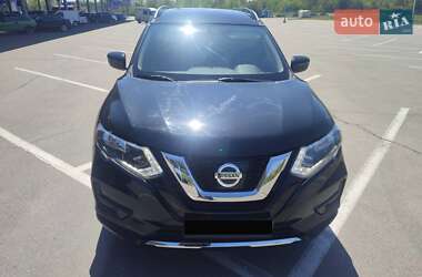 Внедорожник / Кроссовер Nissan Rogue 2017 в 