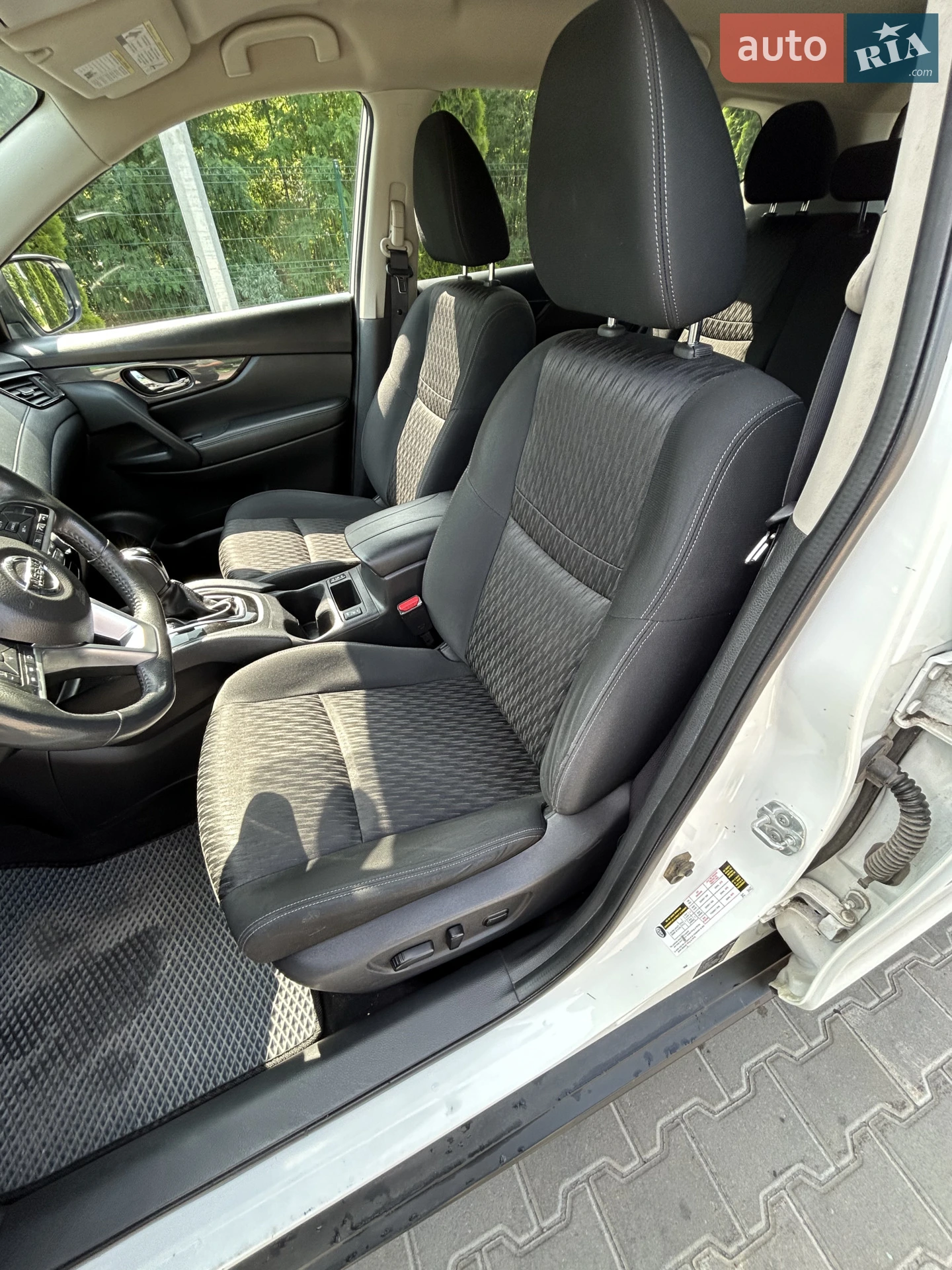 2017 Nissan Rogue - мініатюра 9