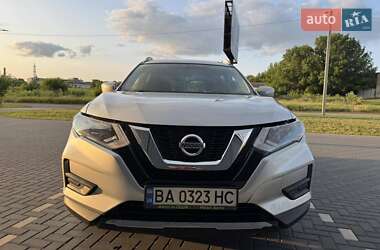 Внедорожник / Кроссовер Nissan Rogue 2015 в Кропивницком