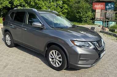 Позашляховик / Кросовер Nissan Rogue 2018 в 