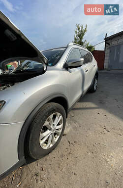 Внедорожник / Кроссовер Nissan Rogue 2015 в Киеве