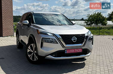 Позашляховик / Кросовер Nissan Rogue 2021 в Луцьку