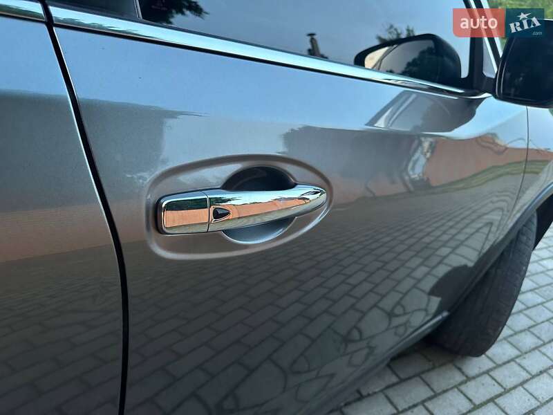 Внедорожник / Кроссовер Nissan Rogue 2016 в Хмельницком